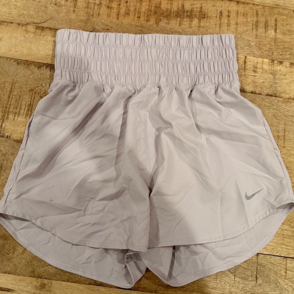 Nike Dri-FIT One High-Rise 3 Smocked Training Shorts Womens S